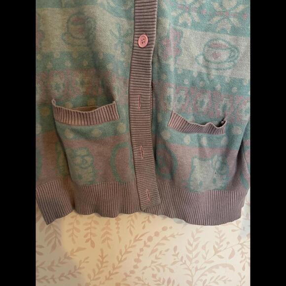 FALL CLEARANCE NWOT Hello Kitty Vintage Cardigan Sweater S - Picture 4 of 5